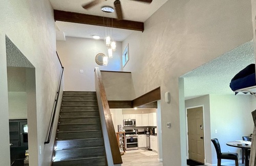 Bozeman House | Chic Updated Townhouse | Hot Tub | Pet-Friendly | 15 Mins to Anywhere in Bozeman