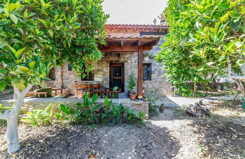 Bitez Villa | Chic Villa w Fireplace 3 min to Beach in Bodrum