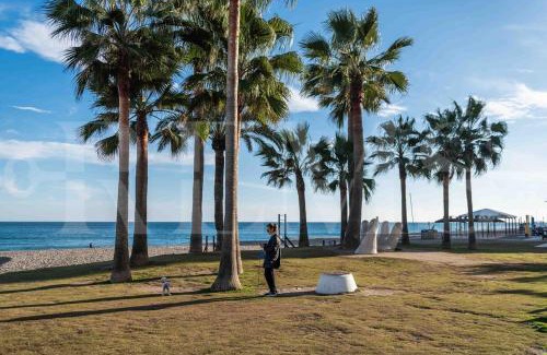 Torreblanca Villa | Chic Villa with pool, garden and parking REMS