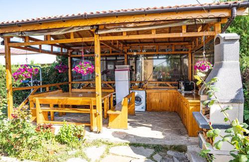 Velika House | Chicho Tomovata Koliba