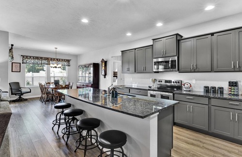 Star House | Chickadee Retreat- Single level near Downtown Star