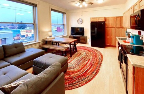 Enterprise Apartment | Chief Joseph Suite - Pet and Family Friendly!