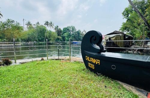 Alappuzha House | Chilanka Lake View Resort