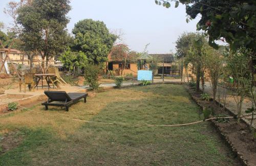 Sauraha Resort | Chilax House and Retreat Center