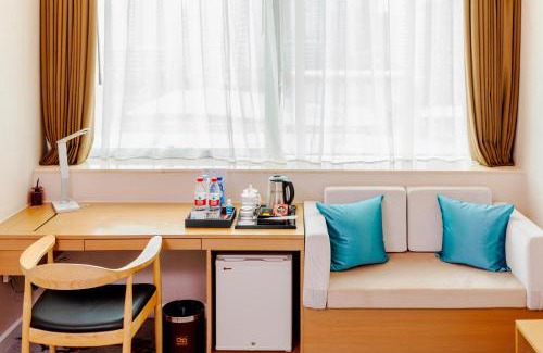 Guangzhou Central Business District Hotel | China Mayors Plaza - Free shuttle between hotel and Exhibition Center & Exhibitor registration Counter during Canton Fair
