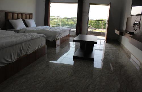 Pushkar Resort | Chitrakoot Garden and Resorts