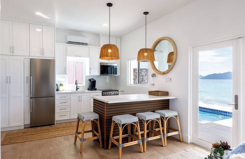 West End Villa | CHMADA BEACH VILLA - Chic new luxury beachfront villa with pool & hot-tub
