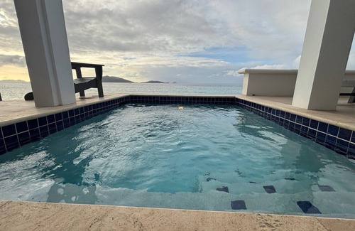 West End Apartment | Chmada Villa directly on the Beach!