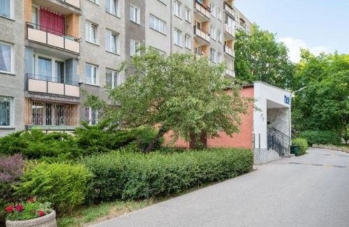 Brodno Apartment | Chodecka Comfort Studio by BookingHost