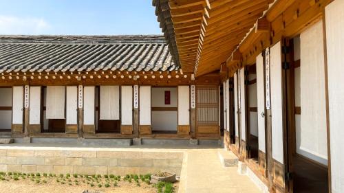 Yeoncheon Hotel | Chosun Royal Family Hotel