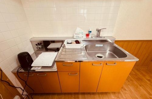 Higashi Apartment | Choyo 102