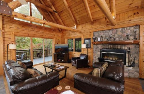 Chalet Village Villa | Christines Cabin 1101