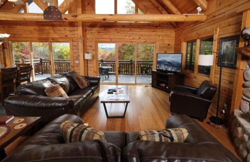 Chalet Village Villa | Christines Cabin 1101