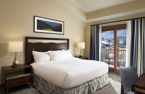 Park City Cabin | Christmas 2025 2-bedroom suite at HGVC Sunrise Lodge in the Canyons Park City