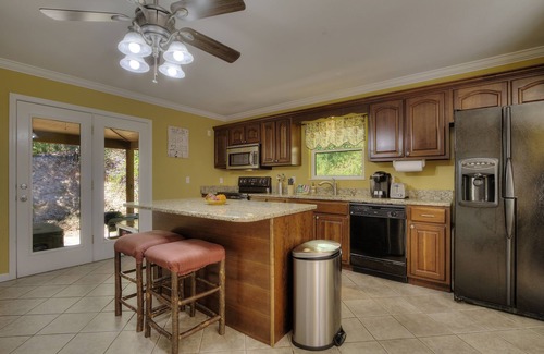 Sevierville House | ChristmasSocialDistancing*5Bdrooms*HotTub*KingBeds