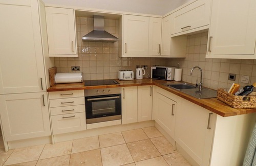 South Charlton Cottage | CHRISTON WELL COTTAGE, pet friendly, with a garden in Embleton