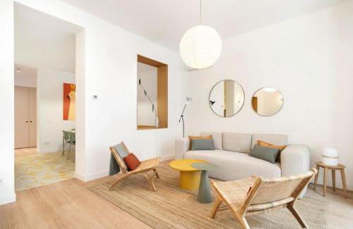 Justicia Apartment | Chueca Fuencarral - 5 Bdrms 5 Baths 12 pax
