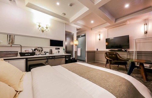 Chungju Hotel | Chungju 4 Seasons