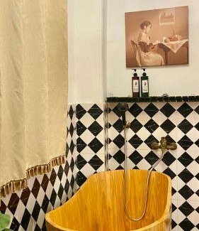 Hai Ba Trung Apartment | CHUYEN Geisha 10 mins to Old Town