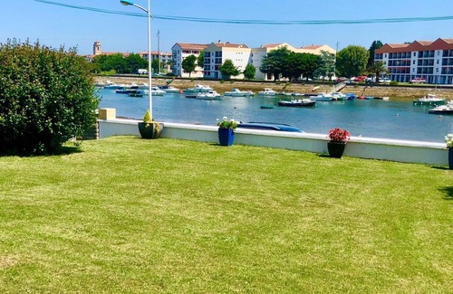 Ciboure House | Ciboure - Charming house overlooking the Nivelle - Beaches and shops within walking distance