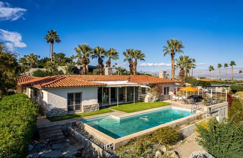 Vista Las Palmas Apartment | Cielo Vista | Vintage Palm Springs Getaway