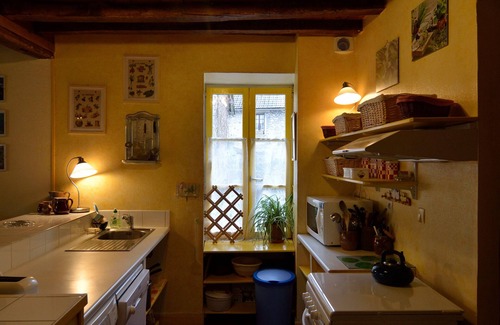 Quarre-les-Tombes House | Ciezalel's gardens: a traditional farm in Morvan, animals are welcome