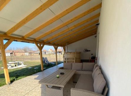 Poroszlo House | Ciki Vendégháza