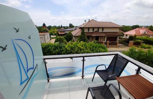 Gyenesdias Apartment | Ciklámen apartman