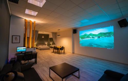 Spata-Artemida Apartment | Cinema Zeus Studios - by Avelink