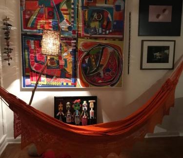Pinheiros Apartment | CineSala · SP: beautiful, well located, with air conditioner