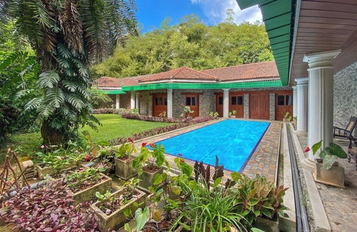 Malimbada House | Cinnamon Room - Kandahena Mansion