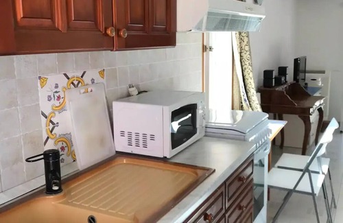Villa Viani Apartment | Cinque - Casetta Apartment with panoramic view, among the olive trees, sea 15 km
