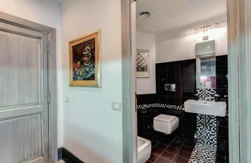 Roman Ghetto House | Cinque Scole Apartment