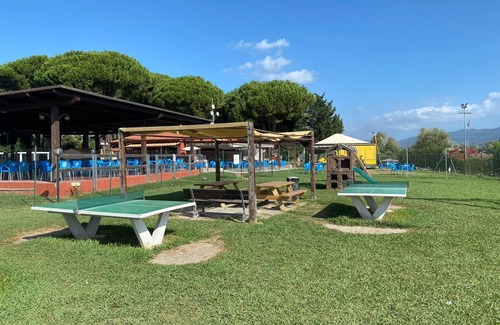 Ameglia Ski Chalet | Cinque Terre 6 person campsite chalet 326 near sea