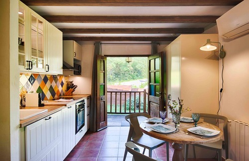 Sales de Llierca Apartment | Cirerer (2-4 pax)