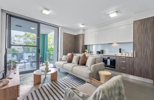 New Farm Apartment | Cirque Boutique Apartments - Hosted by Coastal Letting Co.