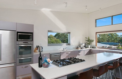 Coolangatta House | Cirrus At Kirra - Family Friendly Beach House