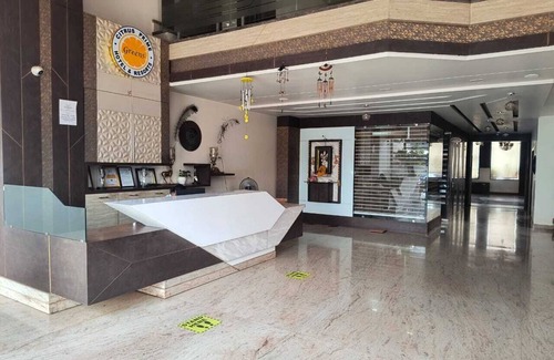 Guna Hotel | Citrus Prime Greens by Samarsingha's
