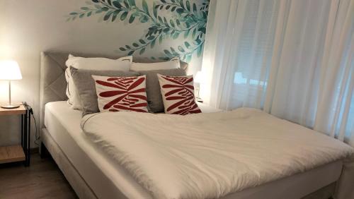 Saint-Louis Apartment | City Center 4 people King Bed, near Switzerland, G'ermany, Near Airport, Free Parking