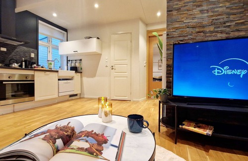 Bergen City Centre Apartment | City center retreat with king bed