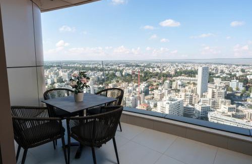 City Centre Apartment | City Center Sky Living, Pool & Gym