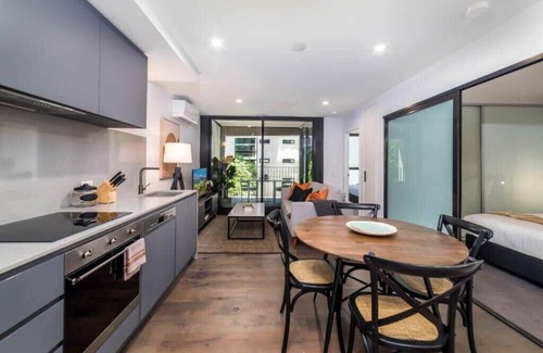 Reid Apartment | City Escape Reid ACT