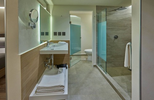 Marina Mazatlan Hotel | City Express Plus by Marriott Mazatlán