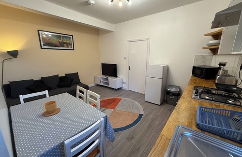 Turkey Street Apartment | City Hideaway