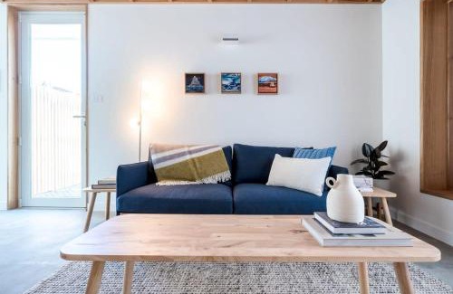 South Launceston House | City Lights & Tiny Delights: Near CBD =& Parking