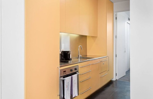 Auckland Central Business District Apartment | City Scape Hideaway w carpark, spa, pool and gym
