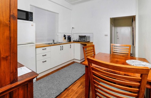 Cairns North Apartment | City Unit 4 – Walk to Esplanade