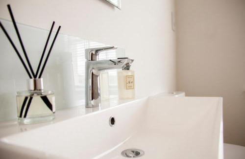 Bath Apartment | City View - 11 Southcot Place