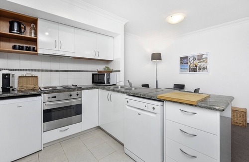 Perth Central Business District Apartment | City View 1BR Gem on Mounts Bay Road