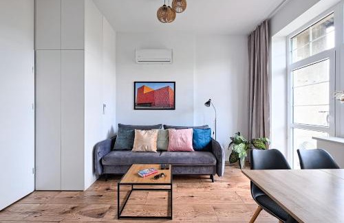 Bielsko-Biala Apartment | CityCenterApartments-M32-8C